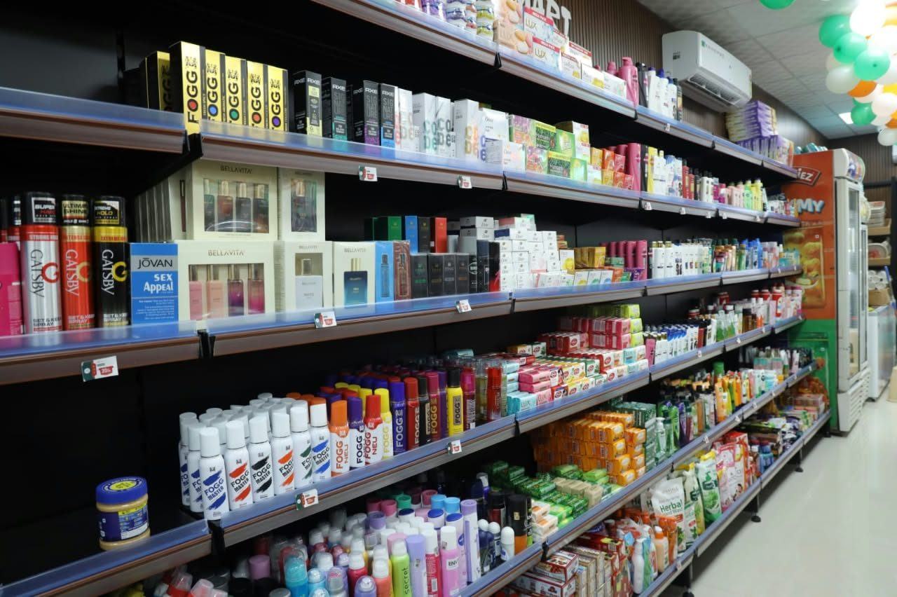 Personal care and fragrance shelves